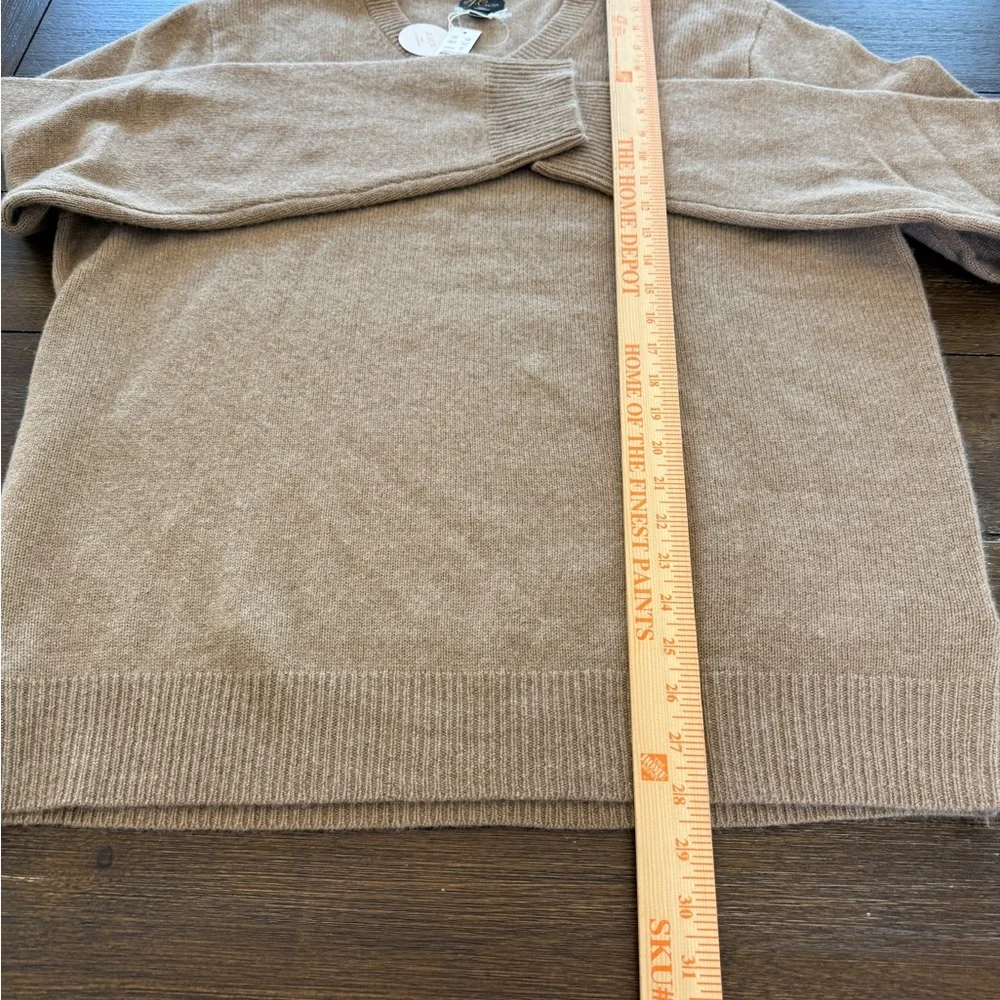 J. Crew Relaxed midweight cashmere V-neck sweater XL - Picture 10 of 12